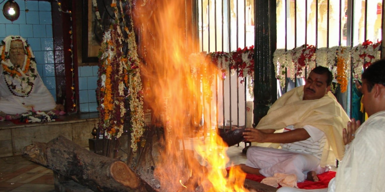 Yagya Rituals Offering in front of Baba Keenaram Murti